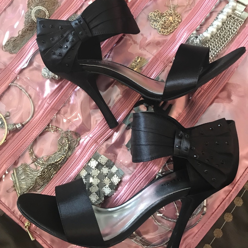 Black Satin heels with a beautiful Bow